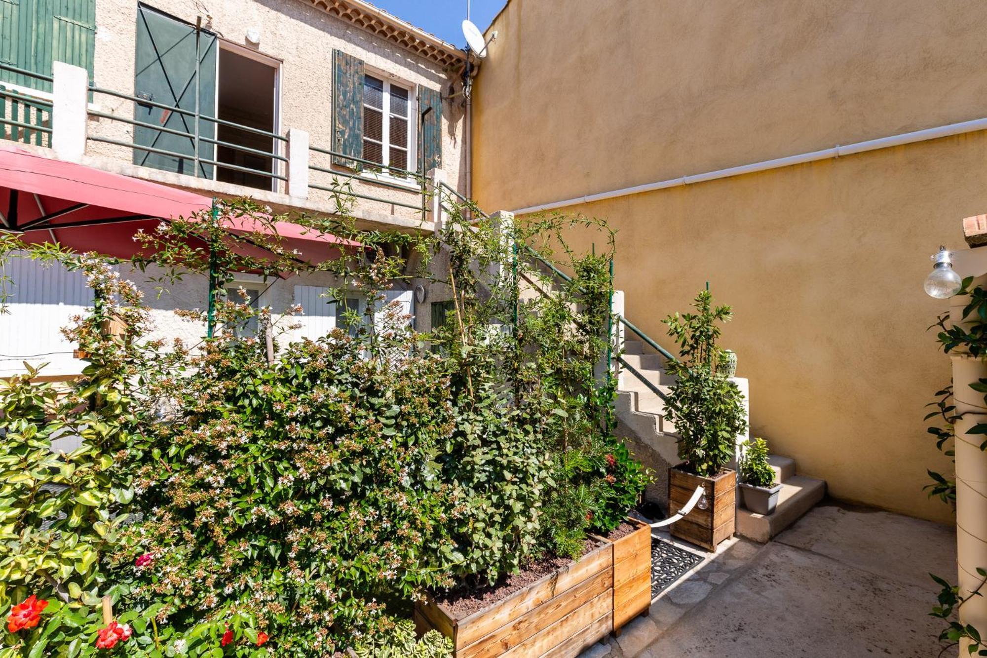 Soleil En Ville - Coeur De Ville, Climatisatise Et Au Calme Plein Sud A 300 M Du Port Vieux La Ciotat Zimmer foto